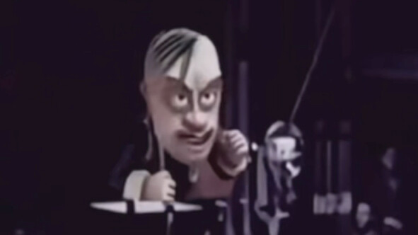 画质越来越模糊，童年越来越邪乎