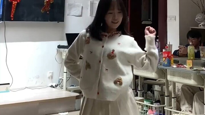 Tari Rapat Kelas Tahun Baru di Sekolah Menengah Putri 20251231