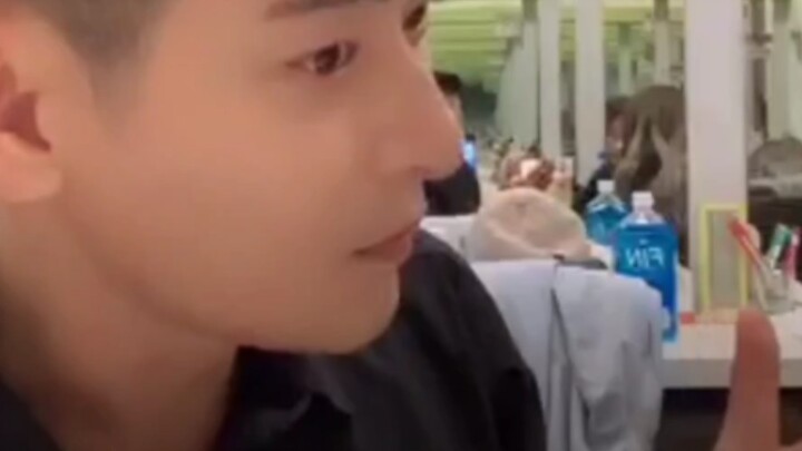 ซีรีส์แห่งชีวิต—ในที่สุดฉันก็ได้ยินคุณพูดคำว่า “หม่าเหวินไฉ” อีกครั้ง! ระหว่างคุยเล่นกับเพื่อนร่วมงา