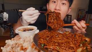 Mukbang! Noodles with Bean Sauce & Korean-Style Sweet and Sour Pork