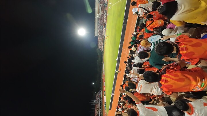 กองเชียร์ศรีสะเกษลุ้น