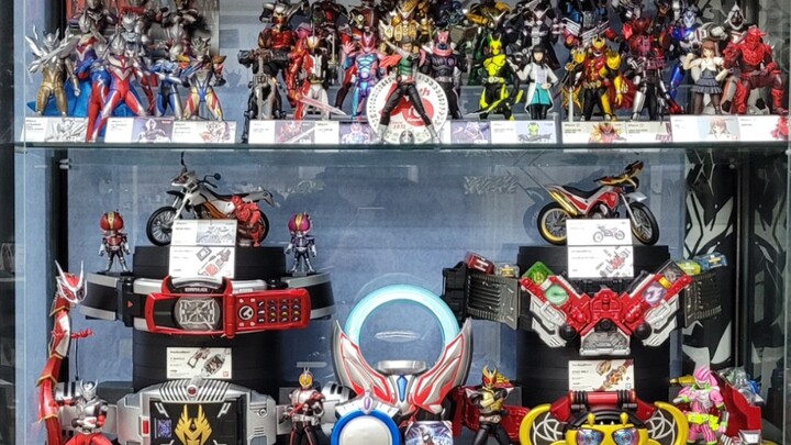 "Tủ hạnh phúc Tokusatsu"