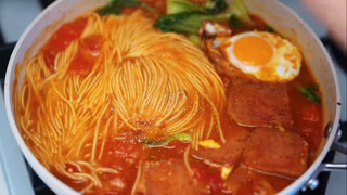 [Kuliner] [Masak] Sepulang kerja, masak 10 menit! Semangkuk mie telur tomat.