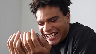 هؤلاء الذين يحبون تقديم الهدايا للمذيعين يكونون مثل: