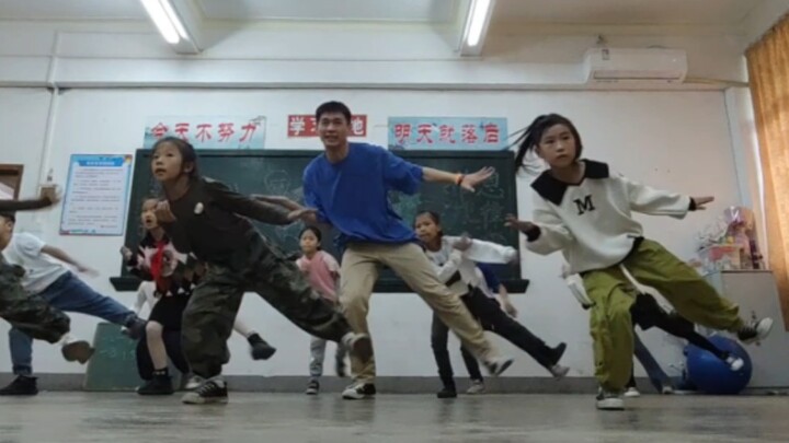 [Elementary school students learn Locking from scratch] I taught four eight-beat movements last Frid