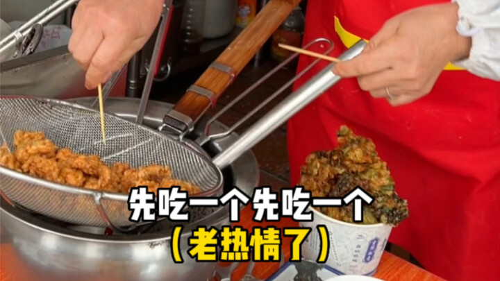 ป้าขายหมูน้ำส้มสายชูที่ใจดีสุดๆ คนอารมณ์ดีย่อมทำอาหารออกมาอร่อยจริงๆ!