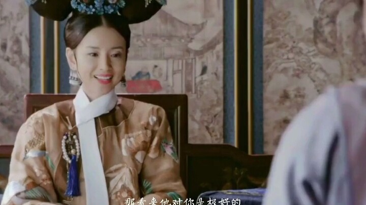 小细节：富察说莲心过得好时，给了各宫大宫女的表情一个特写