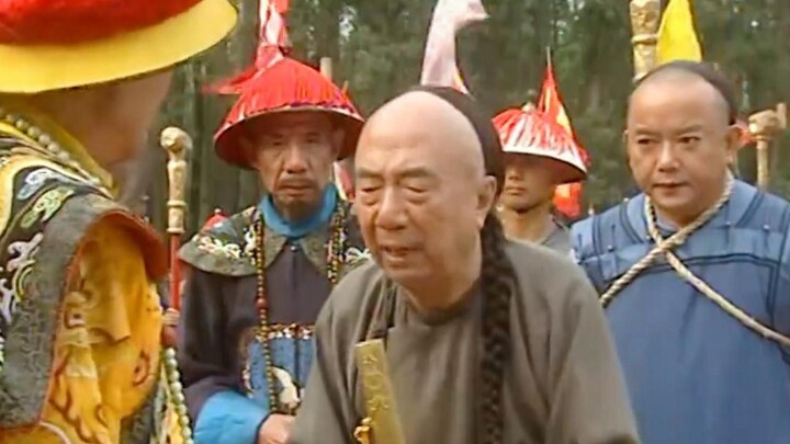 The minister’s cash is tight, so he borrows 30 taels of silver from the emperor—but someone even urg