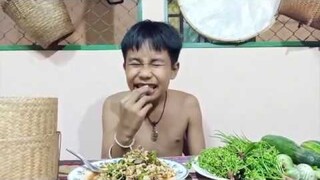 เชฟเรียวEp1 : ลาบไก่บ้าน (บ้านไผกะบ่ฮู้ลักมา!!)