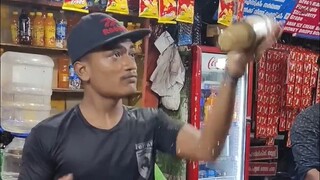Minuman spesial di jalanan India memiliki dampak visual yang sangat besar selama proses produksi