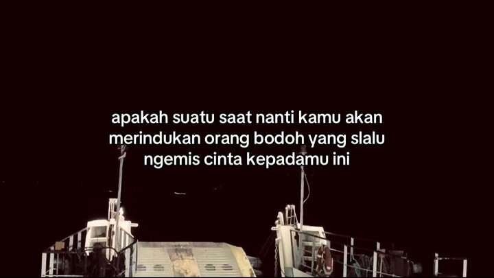 Tapi aku juga kehilangan tempat pulang, tempat bercerita, seseorang yang selama ini seperti rumah..