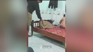 Cái gì đây?? IQ trên 200 sẽ hiểu 😂😂😂TestNhanPham hàihướcvuinhộn vợchồng vuivui linhtinh