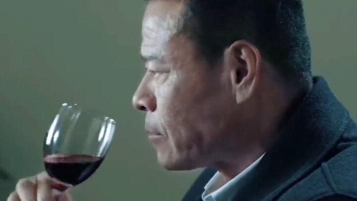 One sentence was enough to reveal his/her character—apparently he/she drinks high-end liquor often!