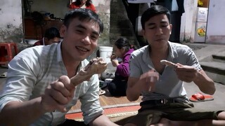 Tiết canh vịt hãm bằng chanh đông cứng luôn