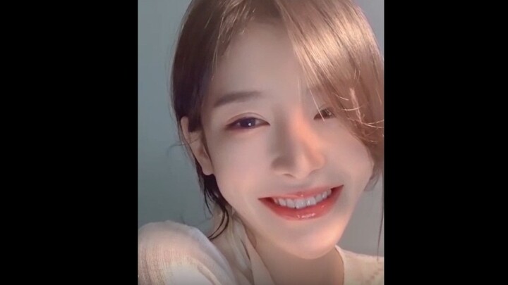 Ibu, dia tersenyum padaku, aku ingin menikahinya!