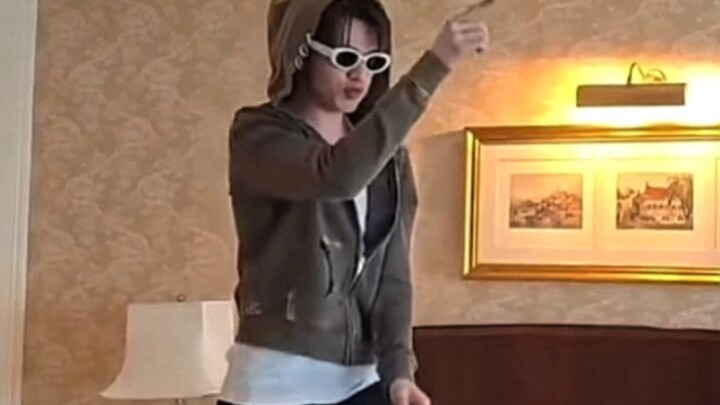 Qinglian updated "Like JENNIE" Cha! This is really a super true fan