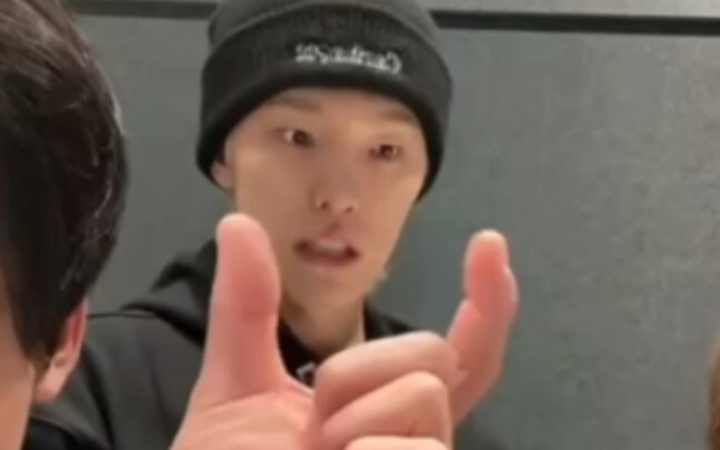 لماذا لم أكن أنا من أنجبته، إنه لطيف جداً يا إلهي!