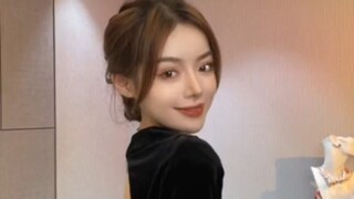 So this is actually the right way to wear an oil painting silk scarf!