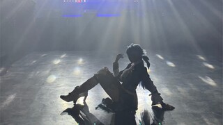 เข้ามาดูรองหัวหน้าทีมเต้นเพลงฮวาเจียนจิ่ว