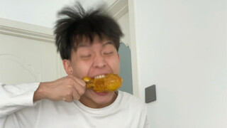 都看啥呢 夹菜啊