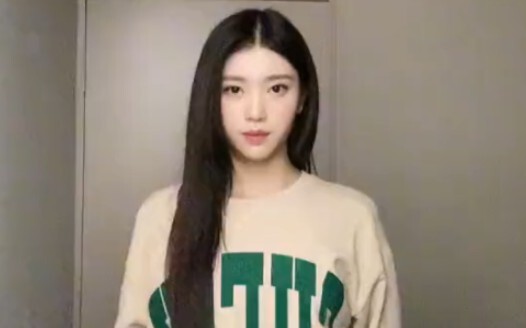 【Kep1er】Xiaoting Shen dances to BLACKPINK Pink Venom