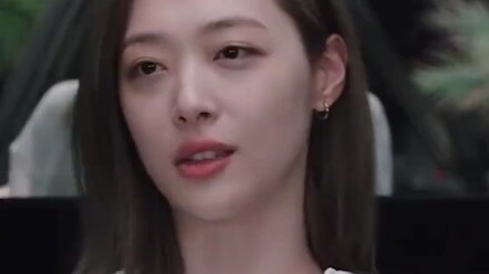 Sulli: Roses only have their stories heard after they’ve withered… #Sulli