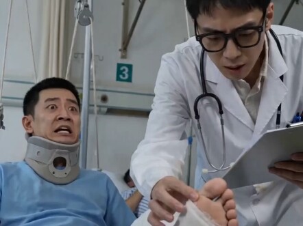 Gãy xương rốt cuộc có lây không?