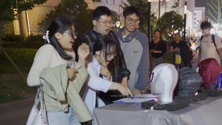 Put three Spider-Man helmets on the ground and see how passersby react [Prank 263]