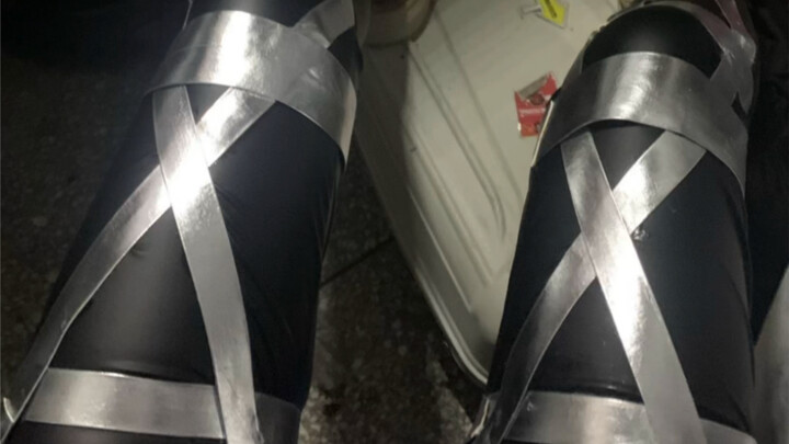 Ketika saya tidak punya uang untuk membuat cosplayer sendiri untuk musim terakhir Giants