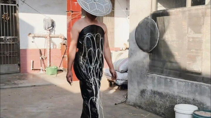 艺术来源于生活（抽象派时装秀）