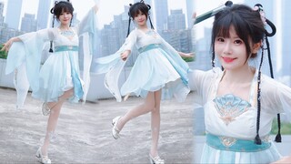 “夏日嫩绿小师妹，好个水灵可爱”【扇影录】