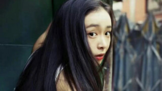 "Cô gái suýt chết cuối cùng cũng trở nên nổi tiếng."