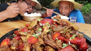 A Mi's Sichuan-Style Roast Chicken With Carrots