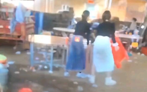 ไม่แจกอั่งเปาแต่แย่งอั่งเปา