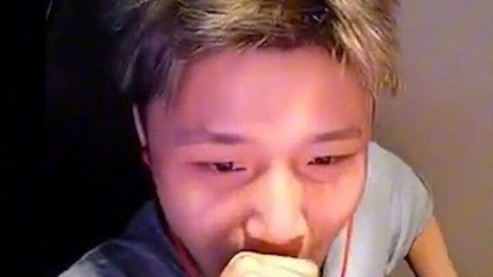 Streamer paling menghormati QUQU di seluruh internet