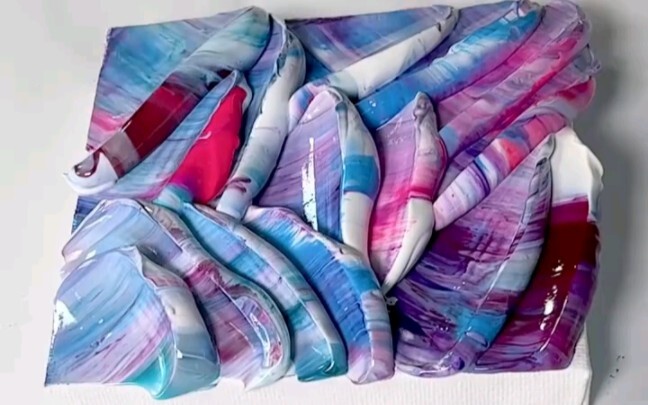 Semoga yang punya sel-sel artistik bisa melihatnya.