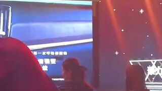 เซียวจ้านสุภาพมากเวลาเข้าสังคม