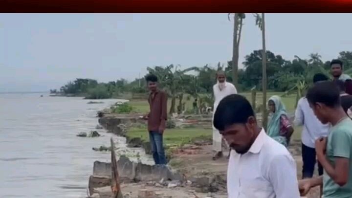পদ্মার ধ্বংসলীলা: বিপন্ন জনপদ চরাঞ্চলের মানুষ।UNBTV