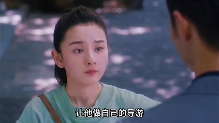 The cleaning lady accidentally entered the wrong private room—and unexpectedly caught the chef's eye