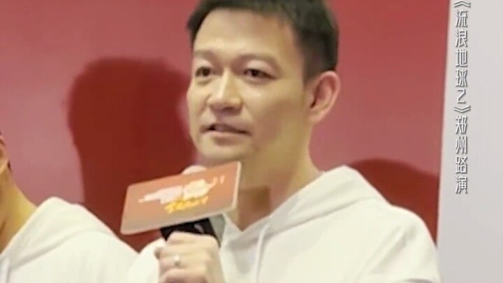 “Chúng tôi từng thử tìm các công ty hiệu ứng hình ảnh nước ngoài, nhưng thực sự quá đắt. Bây giờ họ 