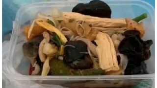 I was humiliated by a man selling cold dishes.