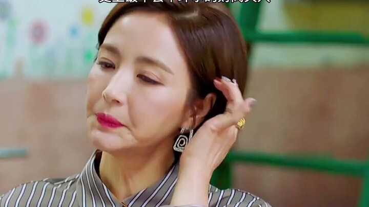 كان الهدف أصلاً التدخّل لإقناع الحفيد بالانفصال، لكن儿媳妇 لم تتبع السيناريو المعتاد، فانتهى الأمر بأن 