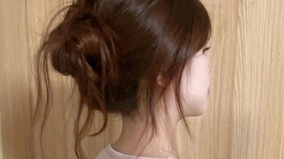 - Achieve an atmospheric updo in 30 seconds❗️ Even those with flat hair can do it✅