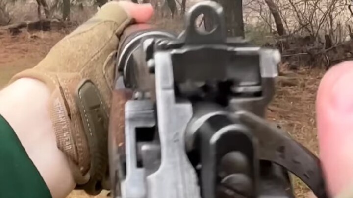 Bắn góc nhìn thứ nhất với Lee-Enfield No.4