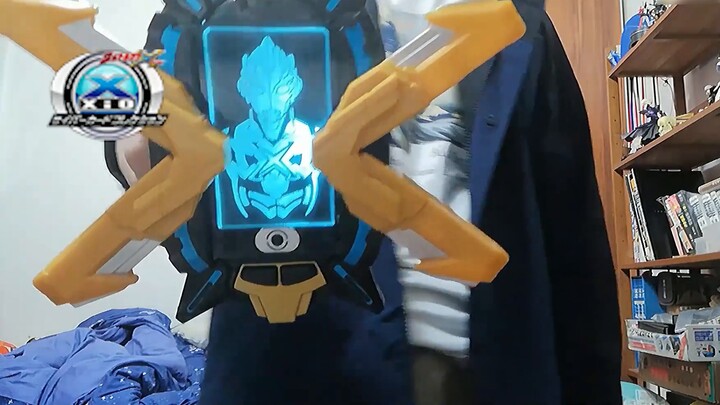 How to wear the X-terminal like in the show