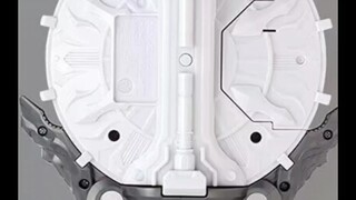 假面骑士加布蛋糕王实物，是小孩子拿着的所以显大