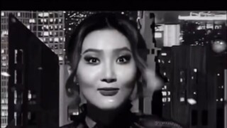 Huasha: Tôi không hiểu anh đang làm gì? ? ?
