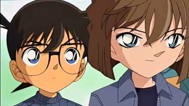 Ai teases Conan: His reasoning ability is inherited from his father, and his love of showing off, ac