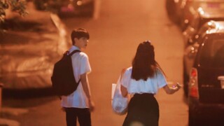 อันหนึ่งคือความรักแบบเปิดเผย และอีกอันคือความรักแบบลับๆ