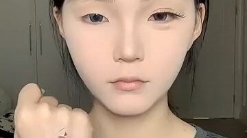 这是最美丽、最惊艳的妆容。